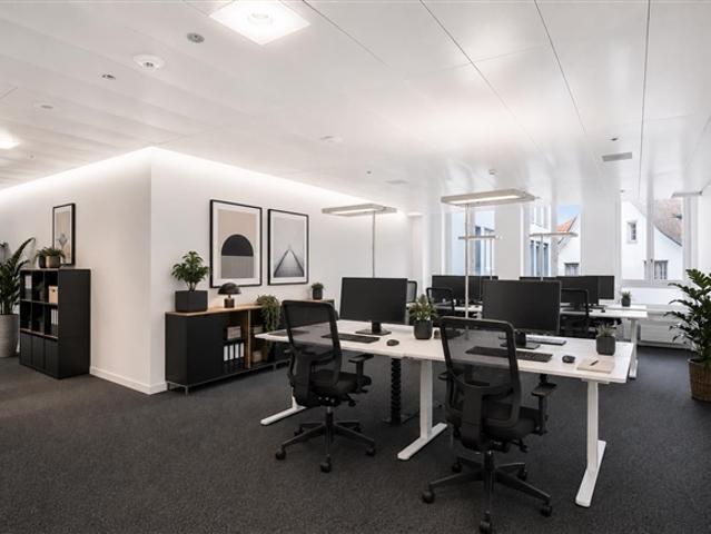 Büro mieten in Einigen, Zürich