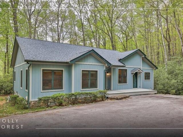 House for sale in Sapphire