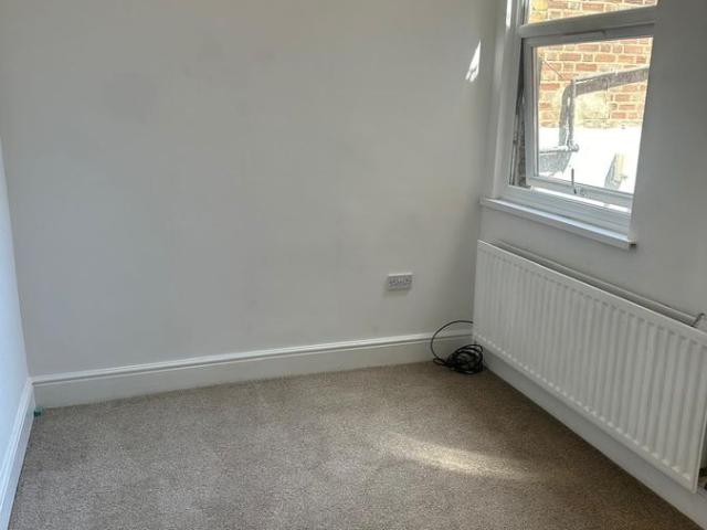 Apartment for rent in Glyndon, Shooters Hill