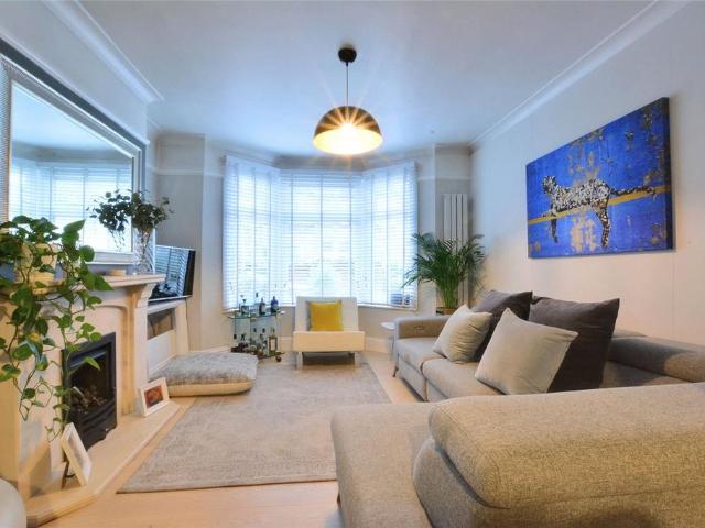 House for rent in Glyndon, Greater London