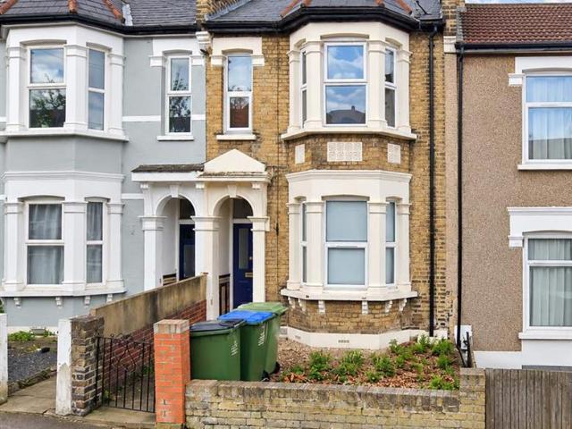 Apartment for rent in Glyndon, Greater London