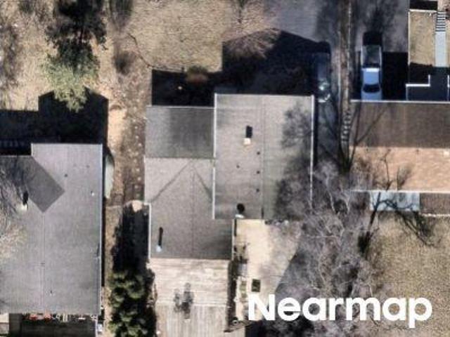 House for sale in Mchenry, Illinois