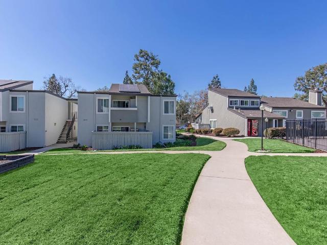 Apartment for rent in Claremont, California