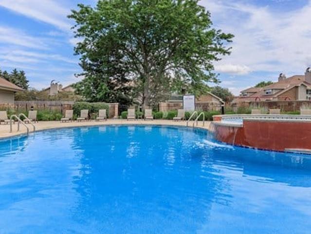 Apartment for rent in Hales Corners