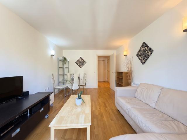 Apartment for rent in St. George in the East, Greater London
