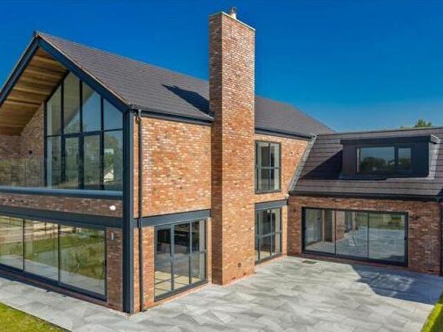 House for sale in Knutsford