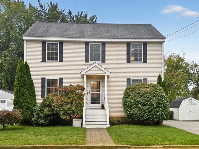 House for sale in Pinardville, Goffstown