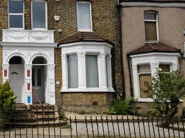 Apartment for rent in Plumstead, Greater London