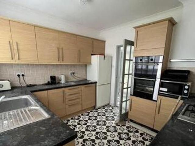 House for rent in Follaton, Strode