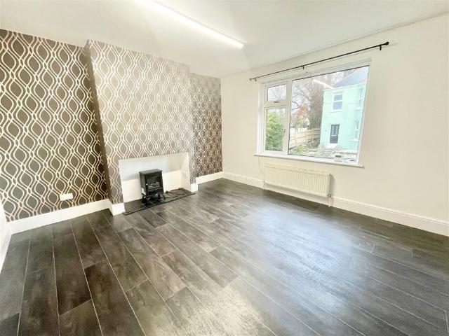 Apartment for rent in Staddiscombe, Mount Wise
