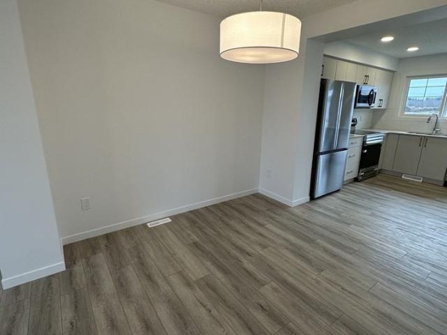 House for rent in Wedgewood, Alberta