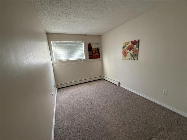 Apartment for rent in Wedgewood, Alberta