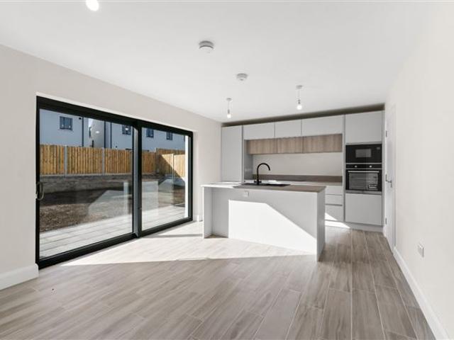 Detached House for sale in Bruckless, Ulster