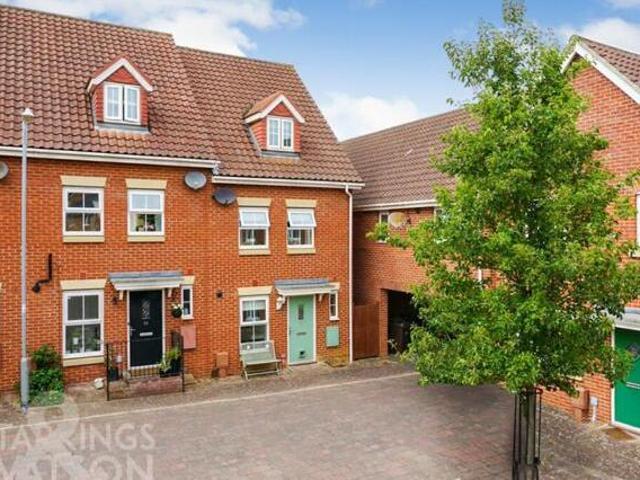 House for sale in Lyons, Greater London