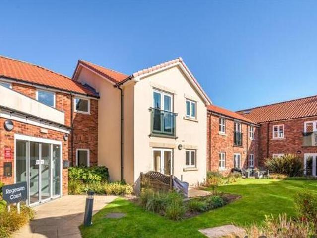 House for sale in High Field, York