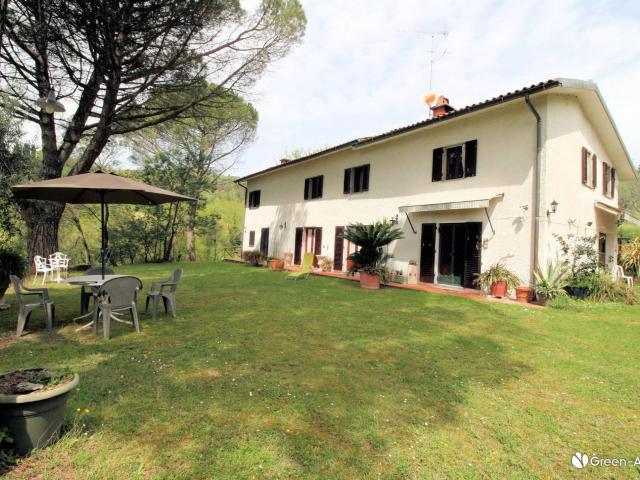 Casa in vendita a Montevettolini, Pistoia
