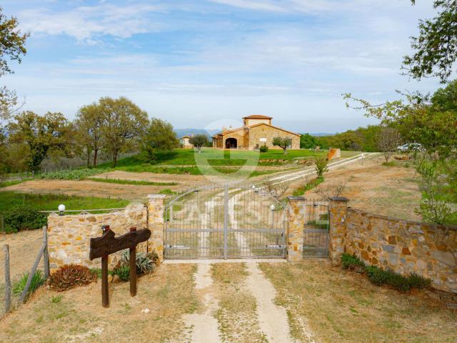 Casa in vendita a Unione di Comuni Montani Colline del Fiora, Manciano