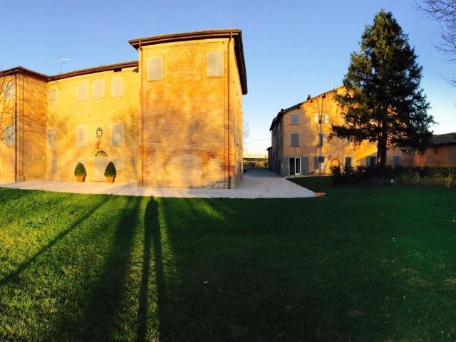 Rustico in vendita a Tresinaro - Secchia, Re
