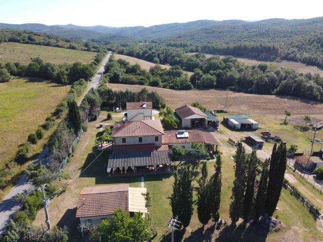 Rustico in vendita a Suvereto, Livorno