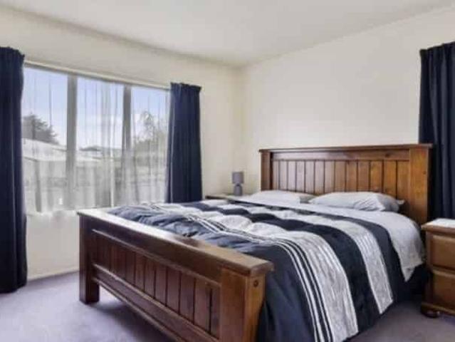 Apartment for rent in Poets' Corner, Te Ngae