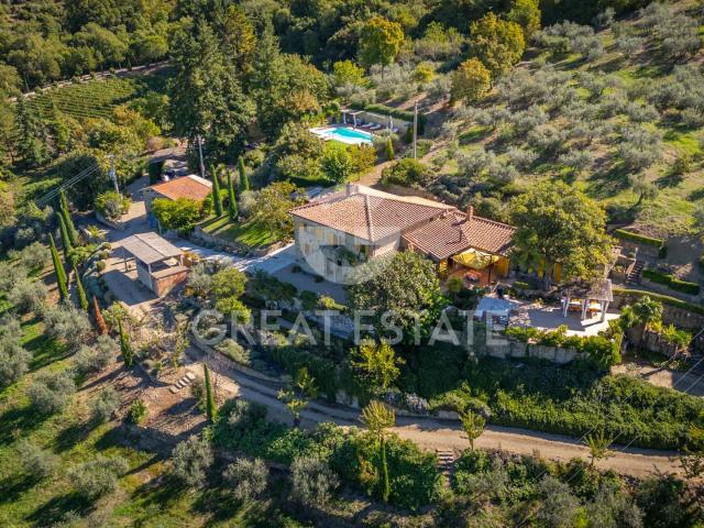 Casa in vendita a Castiglion Fiorentino, Toscana