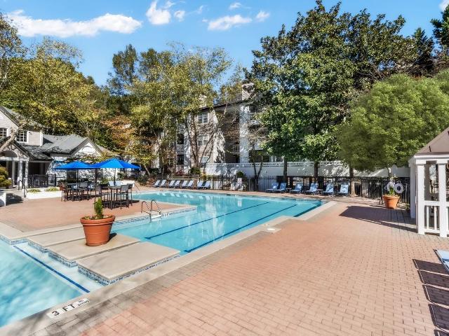 Apartment for rent in Dunwoody, DeKalb County