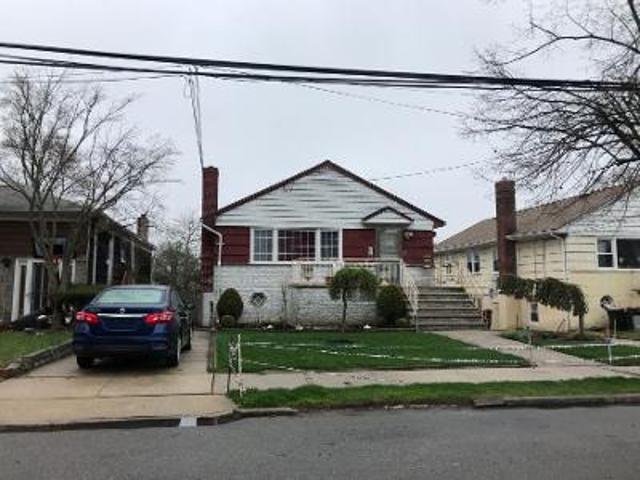 Condo for sale in Far Rockaway Condo for sale in Far Rockaway