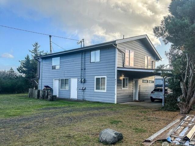 House for sale in Ocean Shores, Washington