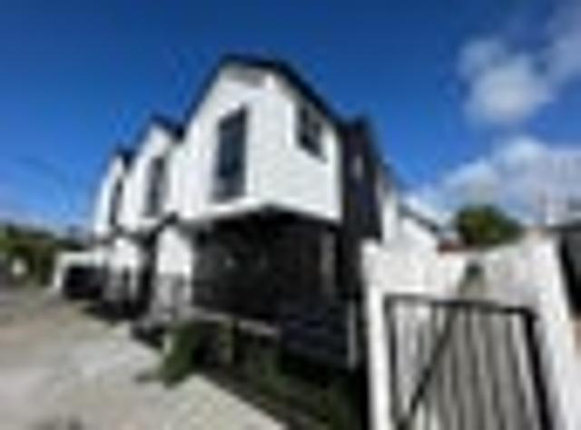 Townhouse for rent in Balmoral