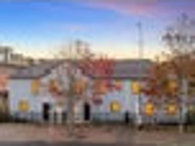 Townhouse for rent in Balmoral