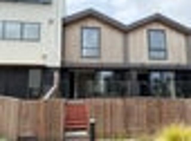 Townhouse for rent in Balmoral, Oroua County