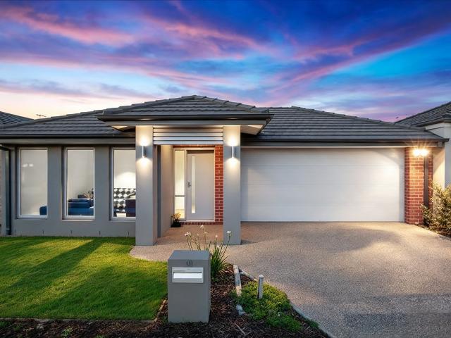 House for rent in Upper Point Cook, Melbourne