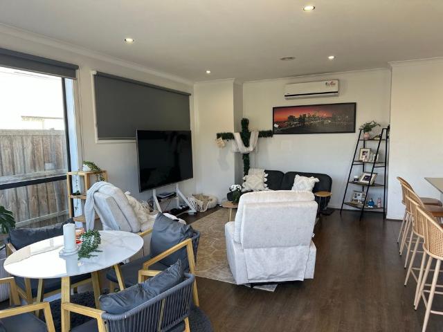 Room for rent in Camerons Creek, Victoria
