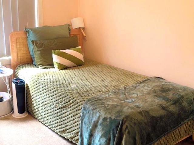 Room for rent in Point Cook, Melbourne
