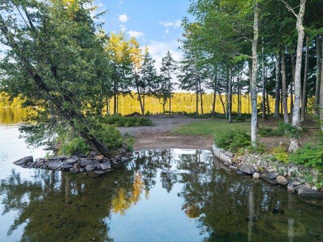 House for sale in Mount Vernon, Maine