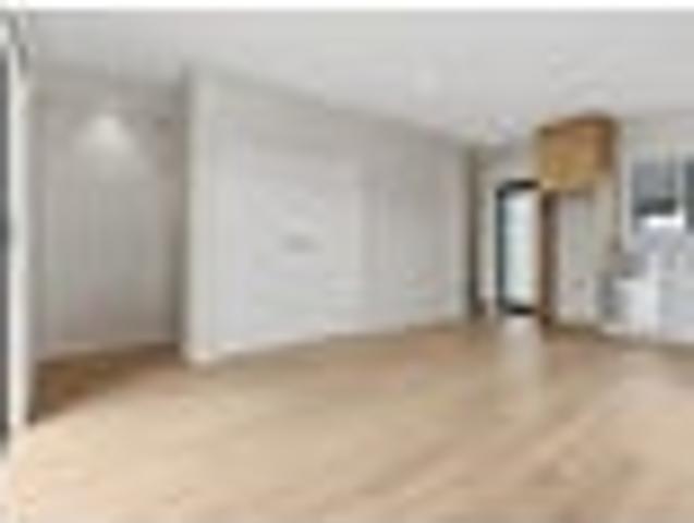 Townhouse for rent in Point England, Oroua County