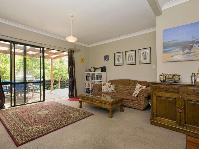 House for rent in Point England