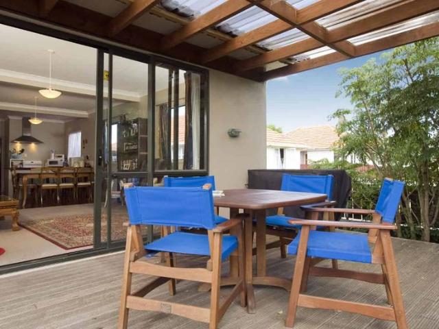 House for rent in Point England