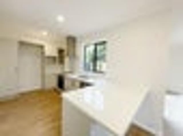 Townhouse for rent in Point England, Oroua County