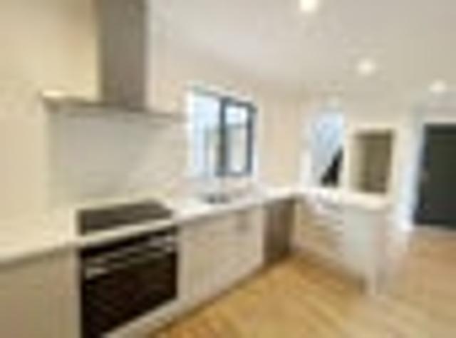 Townhouse for rent in Point England, Oroua County