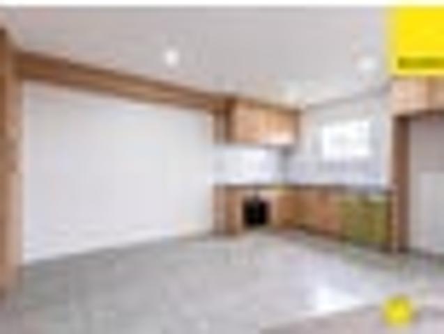 Townhouse for rent in Point England, Oroua County