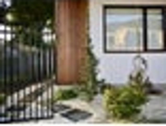 House for rent in Point England