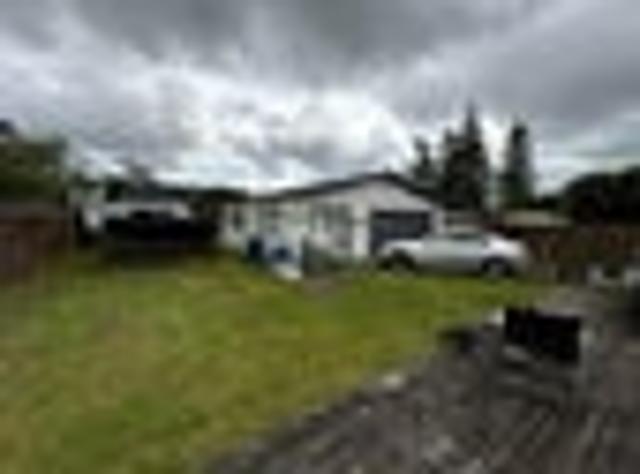House for rent in Point England, Oroua County