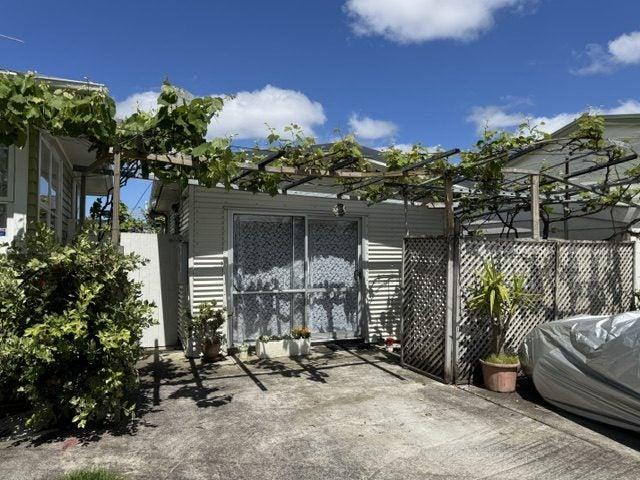 Property for rent in Point England, Maungakiekie-Tāmaki