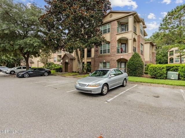Condo for sale in Jacksonville