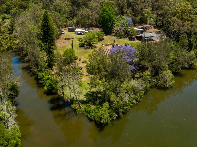 Cottage for sale in Mangrove Creek, New South Wales