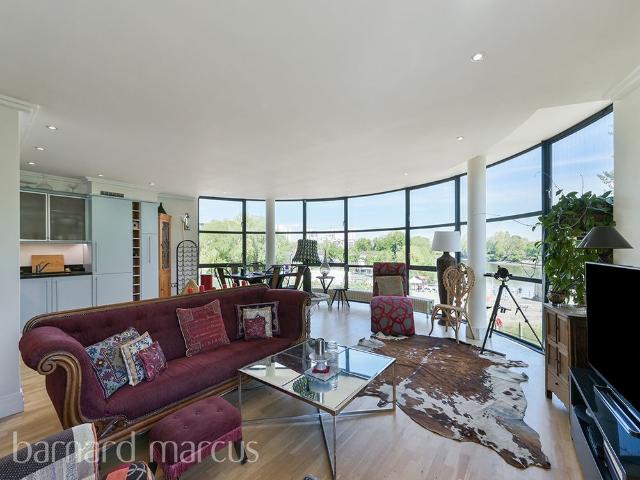 Apartment for rent in London Borough of Hounslow, Greater London