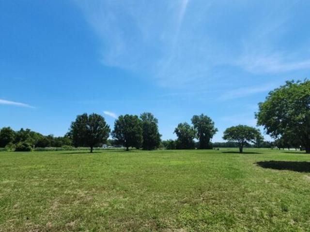 Land for sale in Elizabeth City