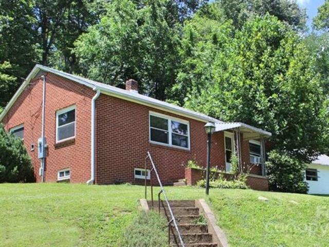 House for sale in Clyde