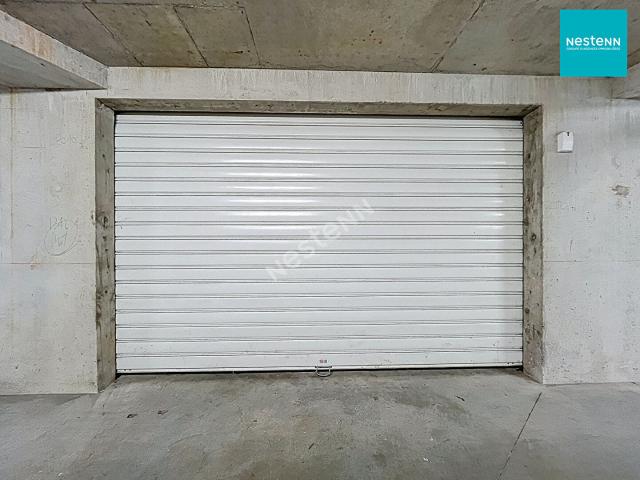 Garage vente à Annecy, Poisy
